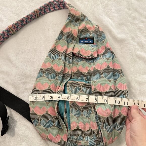 Kavu Rope Sling Bag Pink Teal Geometric Print Multiple Zipper Pockets - Picture 15 of 15